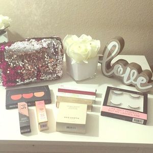 💜💋❤️MAKEUP BUNDLE!! RETAIL $195